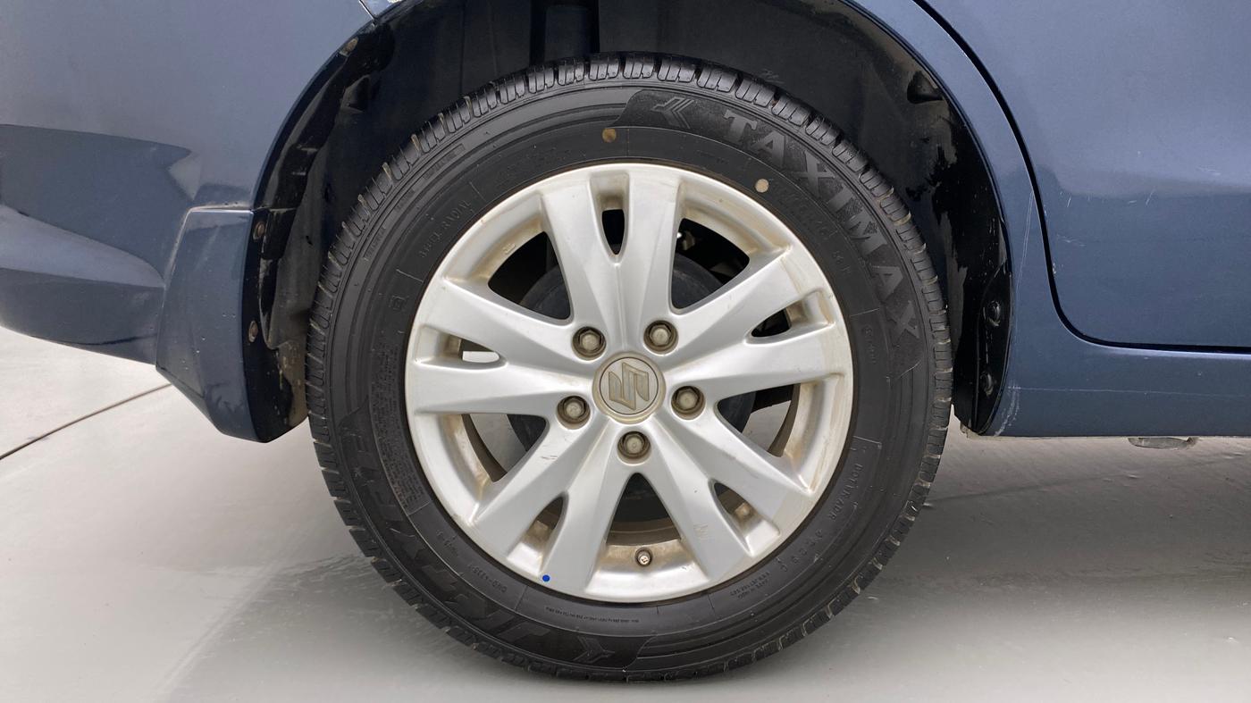 2018 Maruti Ertiga ZDI+ 1.3, Diesel, Manual, 53,179 km, Right Rear Wheel