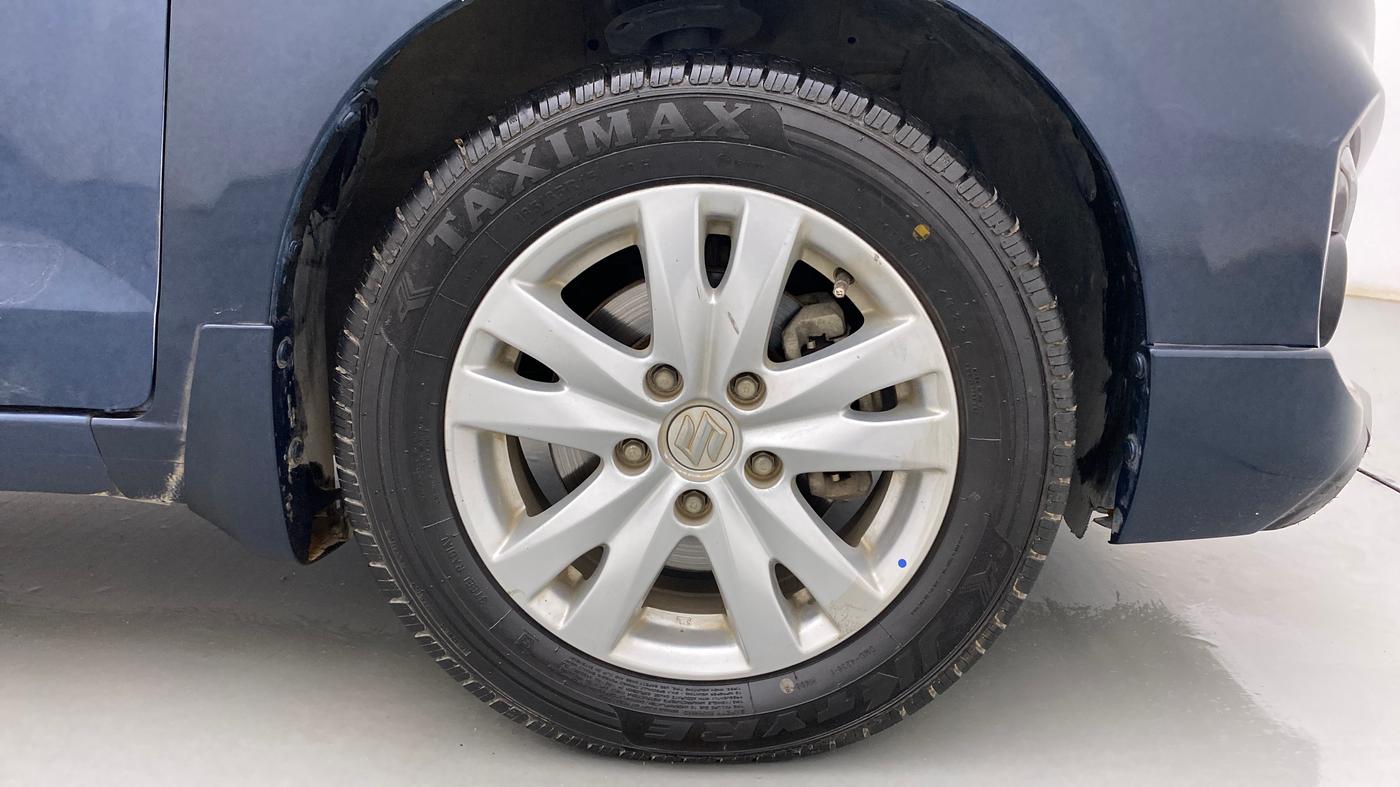 2018 Maruti Ertiga ZDI+ 1.3, Diesel, Manual, 53,179 km, Right Front Wheel