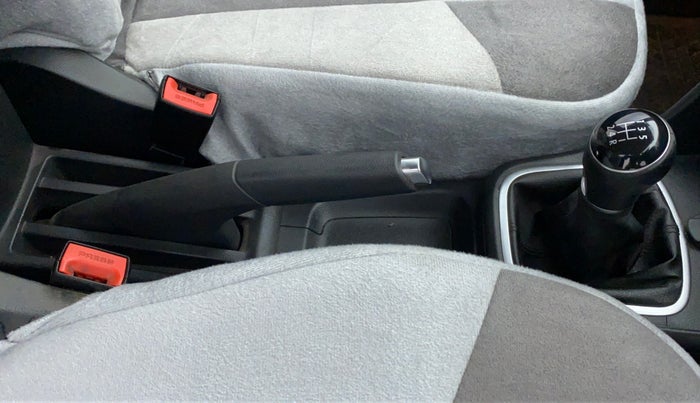2019 Volkswagen Polo HIGH LINE PLUS 1.0, Petrol, Manual, 26,138 km, Gear Lever