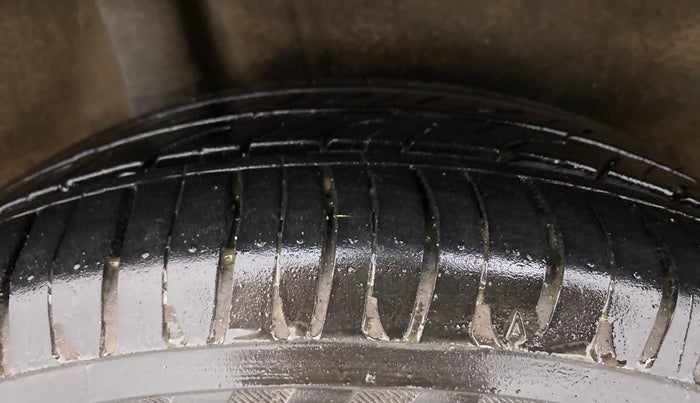 2012 Honda Jazz 1.2L I-VTEC SELECT, Petrol, Manual, 28,363 km, Right Rear Tyre Tread