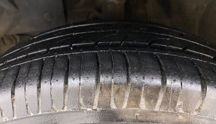 2012 Honda Jazz 1.2L I-VTEC SELECT, Petrol, Manual, 28,363 km, Left Front Tyre Tread