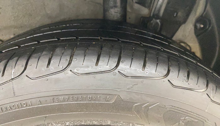 2023 Hyundai NEW I20 SPORTZ 1.2 MT, Petrol, Manual, 26,357 km, Left Rear Tyre Tread