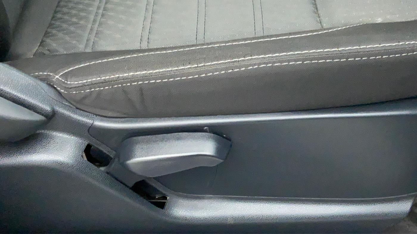2018 Ford Ecosport 1.5 TITANIUM TI VCT, Petrol, Manual, 8,925 km, Driver Side Adjustment Panel