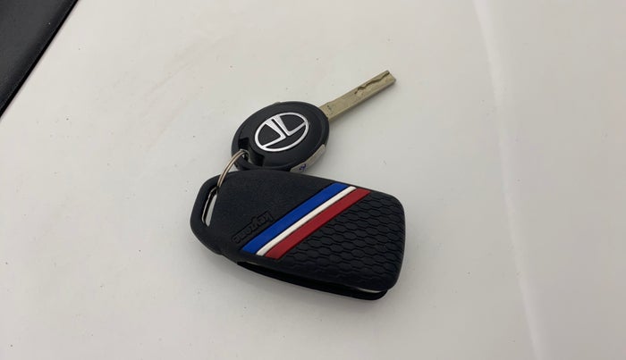 2019 Tata Tiago XZA PETROL, Petrol, Automatic, 35,348 km, Key Close Up