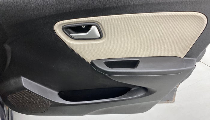 2019 Maruti Alto VXI, Petrol, Manual, 63,072 km, Driver Side Door Panels Control