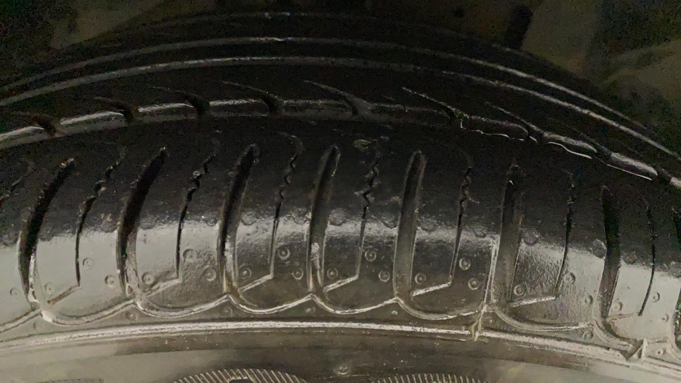 2019 Ford Ecosport TITANIUM 1.5L PETROL, Petrol, Manual, 22,575 km, Right Front Tyre Tread