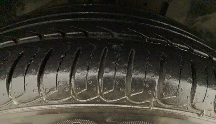 2019 Ford Ecosport TITANIUM 1.5L PETROL, Petrol, Manual, 22,575 km, Right Front Tyre Tread