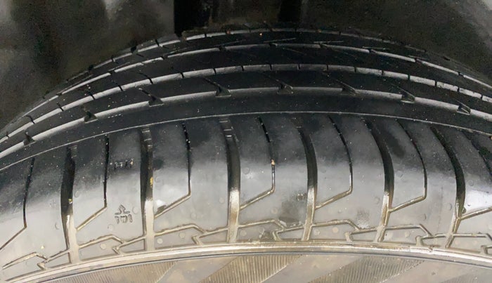 2019 MG HECTOR SHARP 1.5 DCT PETROL, Petrol, Automatic, 66,744 km, Right Rear Tyre Tread