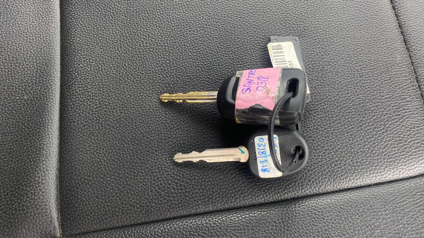 2019 Hyundai NEW SANTRO SPORTZ MT, Petrol, Manual, 67,087 km, Key Close Up