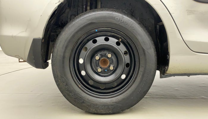 2017 Maruti Swift Dzire VXI, Petrol, Manual, 62,481 km, Right Rear Wheel