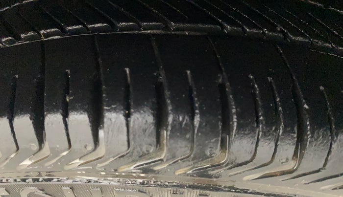 2019 Hyundai Grand i10 SPORTZ AT 1.2 KAPPA VTVT, Petrol, Automatic, 72,471 km, Right Front Tyre Tread