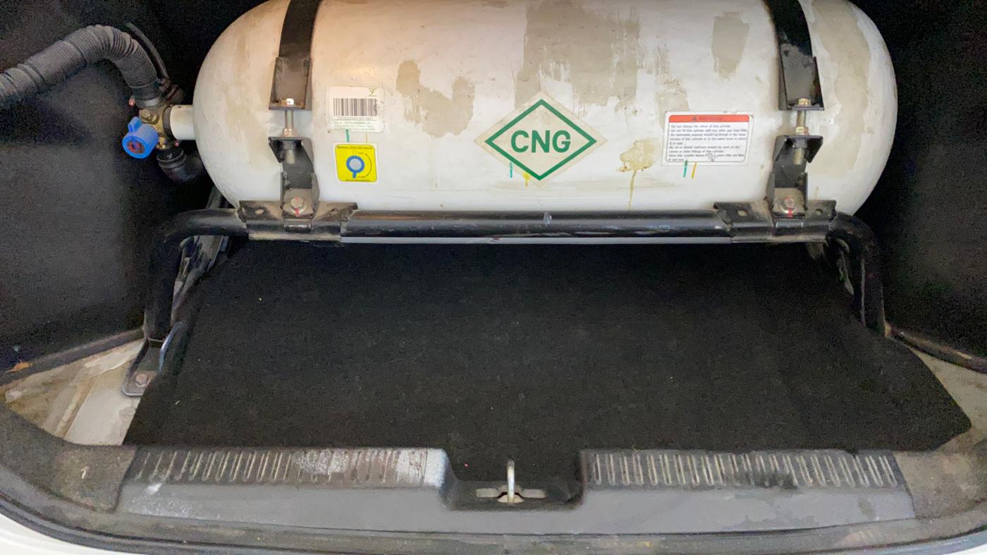 2022 Maruti Dzire VXI CNG, CNG, Manual, 57,240 km, Boot Inside