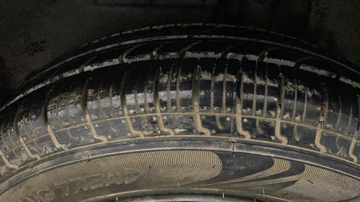 2022 Maruti Dzire VXI CNG, CNG, Manual, 57,240 km, Left Rear Tyre Tread