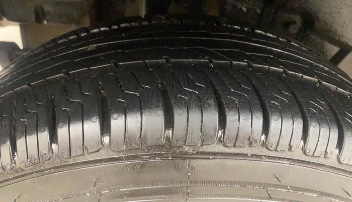 2022 Tata TIGOR XZ PLUS CNG, CNG, Manual, 84,605 km, Right Rear Tyre Tread