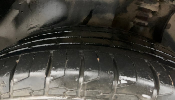 2016 Hyundai Creta SX PLUS AT 1.6 PETROL, Petrol, Automatic, 89,945 km, Left Rear Tyre Tread