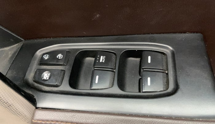 2016 Hyundai Creta SX PLUS AT 1.6 PETROL, Petrol, Automatic, 89,945 km, Driver Side Door Panels Control