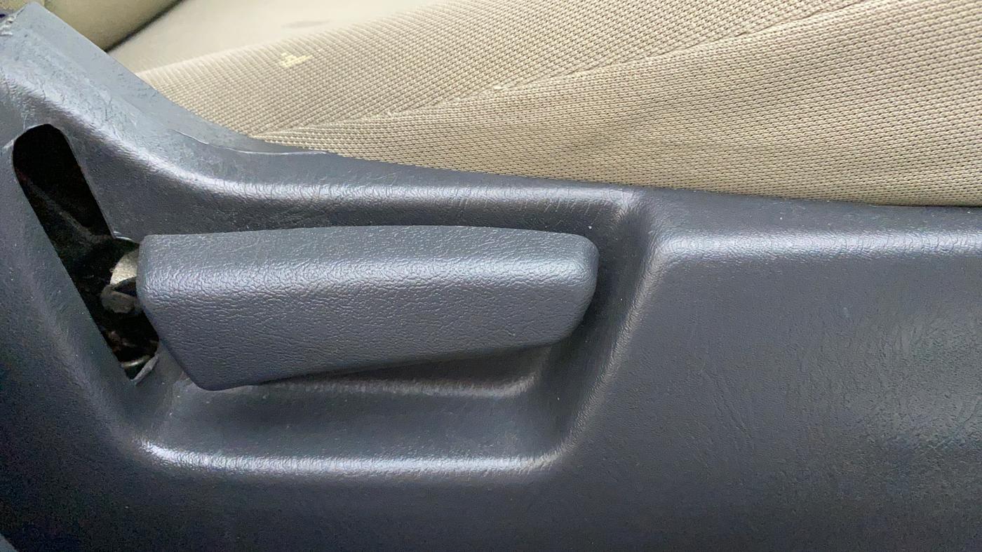 2017 Maruti Alto K10 VXI P, Petrol, Manual, 27,436 km, Driver Side Adjustment Panel