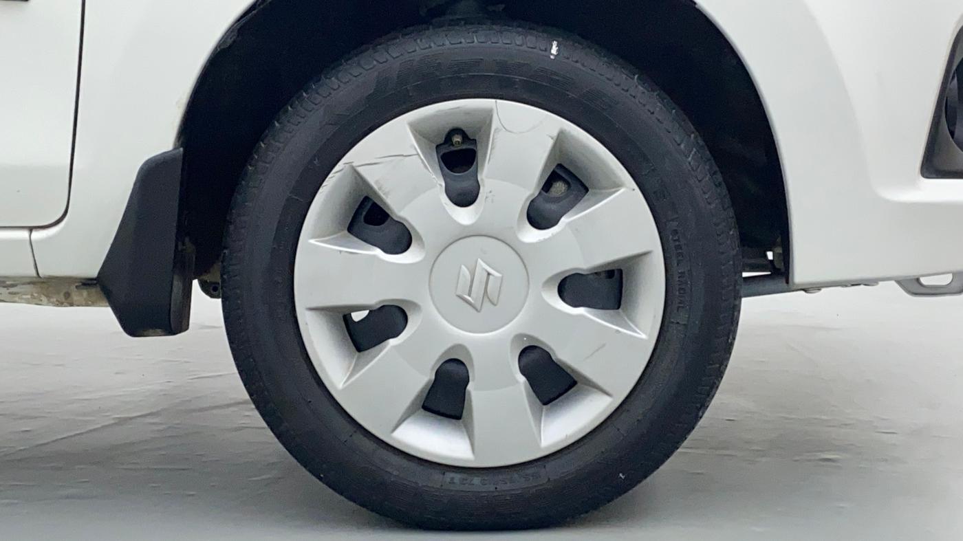 2017 Maruti Alto K10 VXI P, Petrol, Manual, 27,436 km, Right Front Wheel