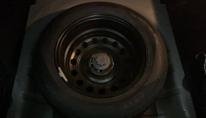 2022 MG ASTOR SMART EX 1.5 MT, Petrol, Manual, 17,169 km, Spare Tyre