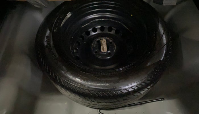 2023 Hyundai Verna SX (O) 1.5 MPI MT, Petrol, Manual, 33,081 km, Spare Tyre