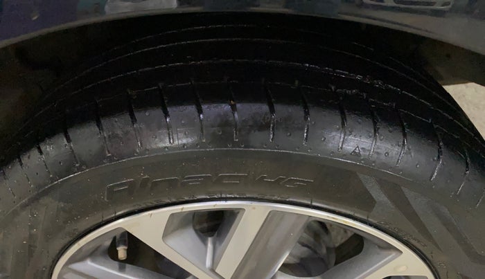 2023 Hyundai Verna SX (O) 1.5 MPI MT, Petrol, Manual, 33,081 km, Left Rear Tyre Tread