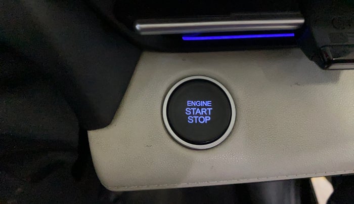 2023 Hyundai Verna SX (O) 1.5 MPI MT, Petrol, Manual, 33,081 km, Keyless Start/ Stop Button