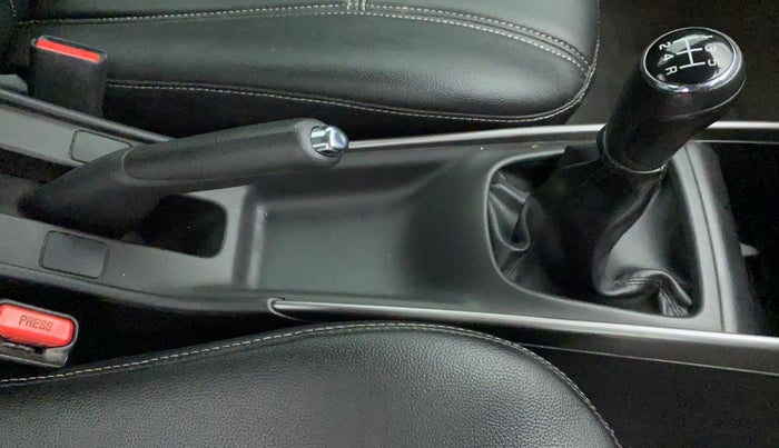 2020 Maruti Baleno ALPHA PETROL 1.2, Petrol, Manual, 57,406 km, Gear Lever