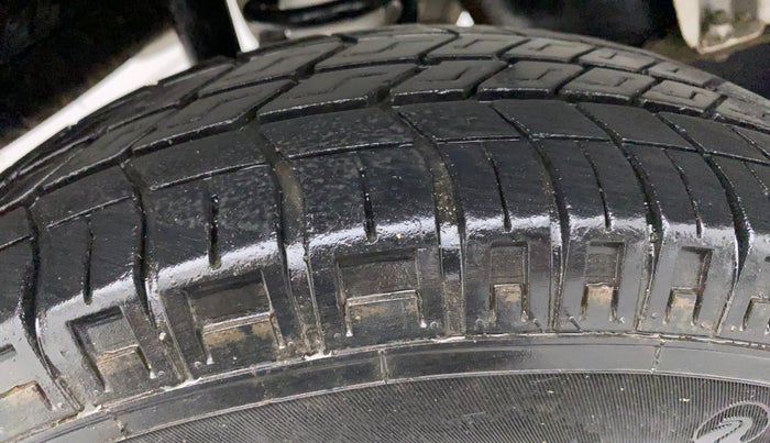 2020 Maruti Eeco 5 STR WITH A/C+HTR, Petrol, Manual, 19,349 km, Right Rear Tyre Tread