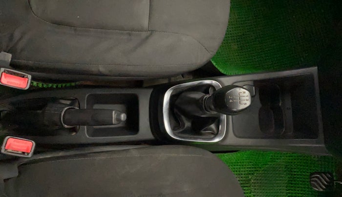 2016 Renault Kwid RXT 0.8, Petrol, Manual, 56,486 km, Gear Lever