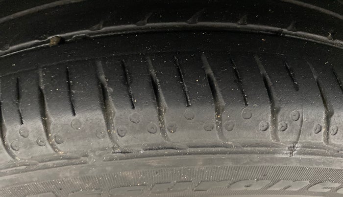 2023 Hyundai AURA S 1.2 CNG, CNG, Manual, 47,910 km, Left Front Tyre Tread