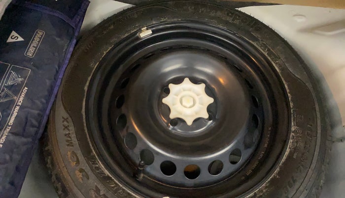 2016 Hyundai Grand i10 ASTA 1.2 KAPPA VTVT, Petrol, Manual, 45,028 km, Spare Tyre