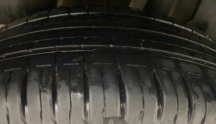 2021 Maruti Swift ZXI PLUS AMT, Petrol, Automatic, 26,132 km, Left Rear Tyre Tread