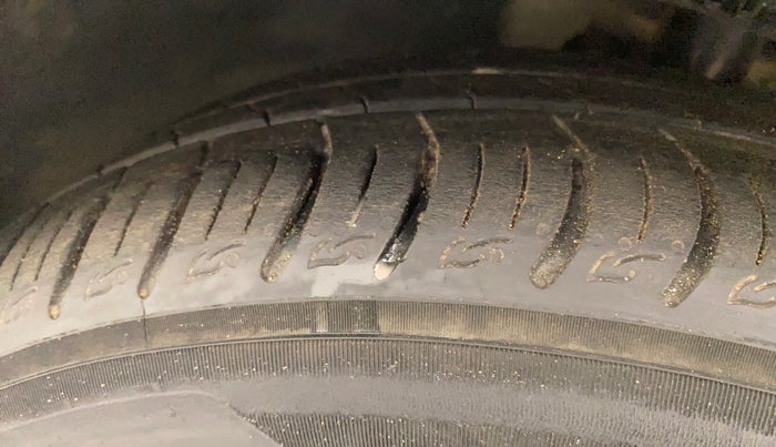 2018 Skoda Rapid STYLE 1.5 TDI, Diesel, Manual, 58,436 km, Left Front Tyre Tread