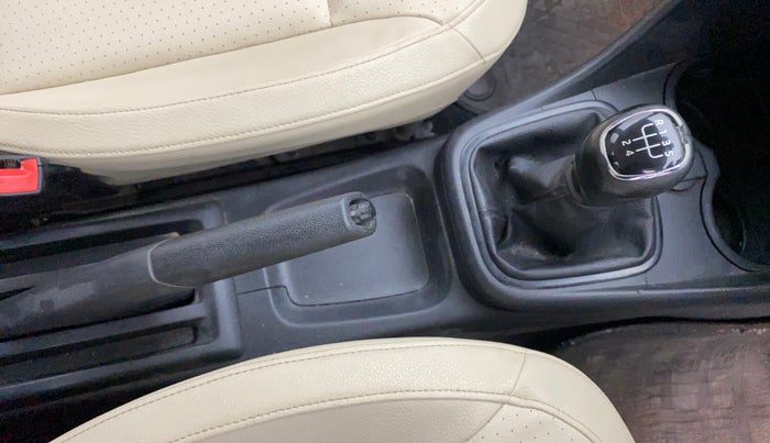2018 Skoda Rapid STYLE 1.5 TDI, Diesel, Manual, 58,436 km, Gear Lever