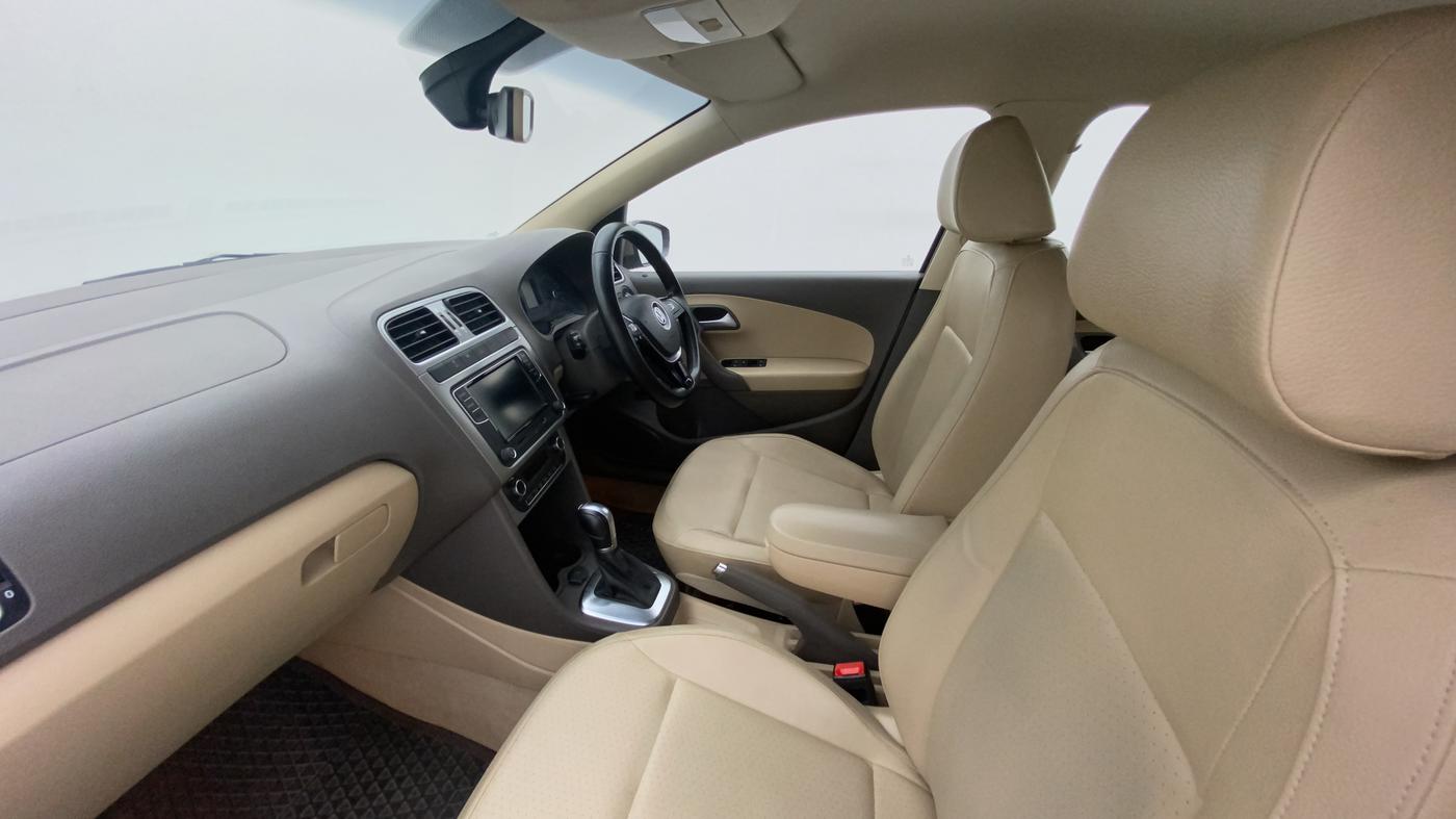 2018 Volkswagen Vento HIGHLINE PLUS 1.2 AT 16 ALLOY, Petrol, Automatic, 64,026 km, Right Side Front Door Cabin