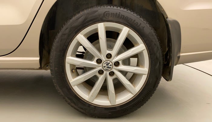 2018 Volkswagen Vento HIGHLINE PLUS 1.2 AT 16 ALLOY, Petrol, Automatic, 64,026 km, Left Rear Wheel