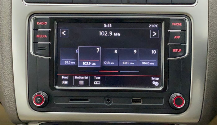 2018 Volkswagen Vento HIGHLINE PLUS 1.2 AT 16 ALLOY, Petrol, Automatic, 64,026 km, Infotainment System