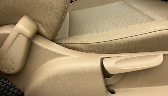 2018 Volkswagen Vento HIGHLINE PLUS 1.2 AT 16 ALLOY, Petrol, Automatic, 64,026 km, Driver Side Adjustment Panel