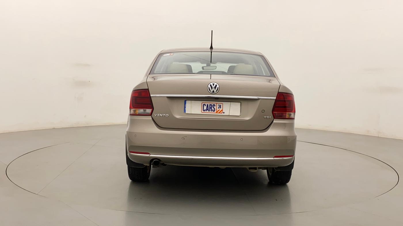 2018 Volkswagen Vento HIGHLINE PLUS 1.2 AT 16 ALLOY, Petrol, Automatic, 64,026 km, Back/Rear