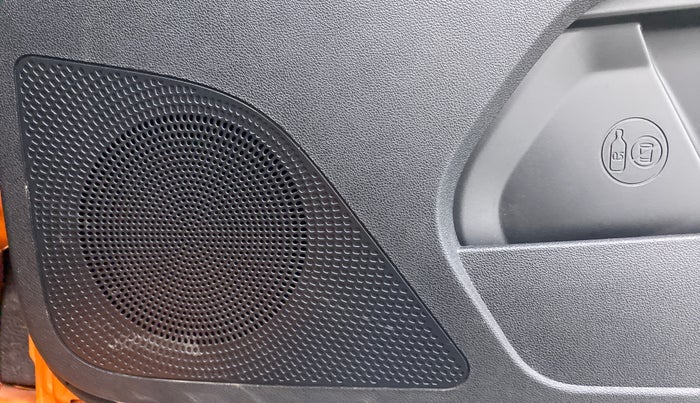 2018 Tata TIAGO NRG PETROL, Petrol, Manual, 30,644 km, Speaker