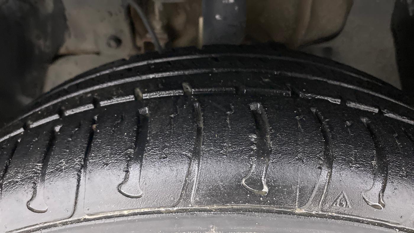 2018 Tata TIAGO NRG PETROL, Petrol, Manual, 30,644 km, Left Front Tyre Tread