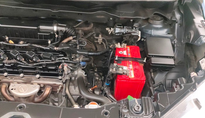 2019 Maruti XL6 ALPHA AT, Petrol, Automatic, 1,36,526 km, Engine View - Left