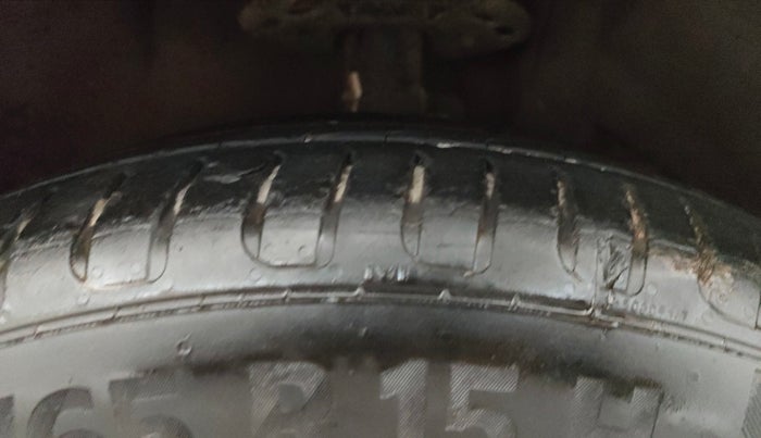 2019 Maruti XL6 ALPHA AT, Petrol, Automatic, 1,36,526 km, Right Front Tyre Tread