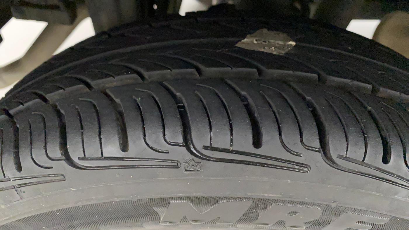 2017 Maruti Alto K10 VXI (O) AMT, Petrol, Automatic, 46,542 km, Right Rear Tyre Tread