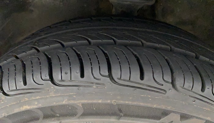 2017 Maruti Alto K10 VXI (O) AMT, Petrol, Automatic, 46,542 km, Left Front Tyre Tread