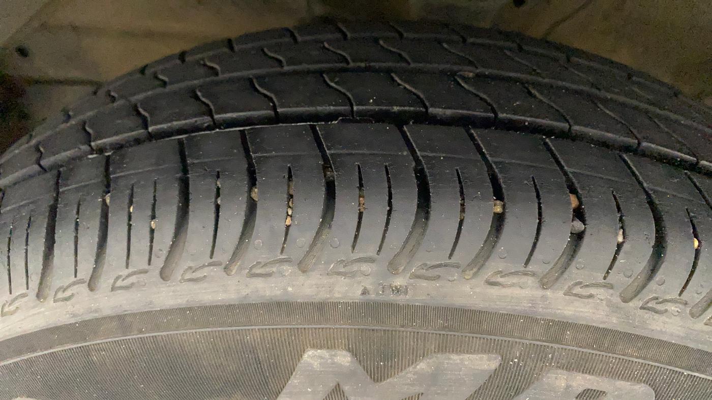 2020 Maruti S PRESSO VXI PLUS AMT, Petrol, Automatic, 40,144 km, Left Front Tyre Tread