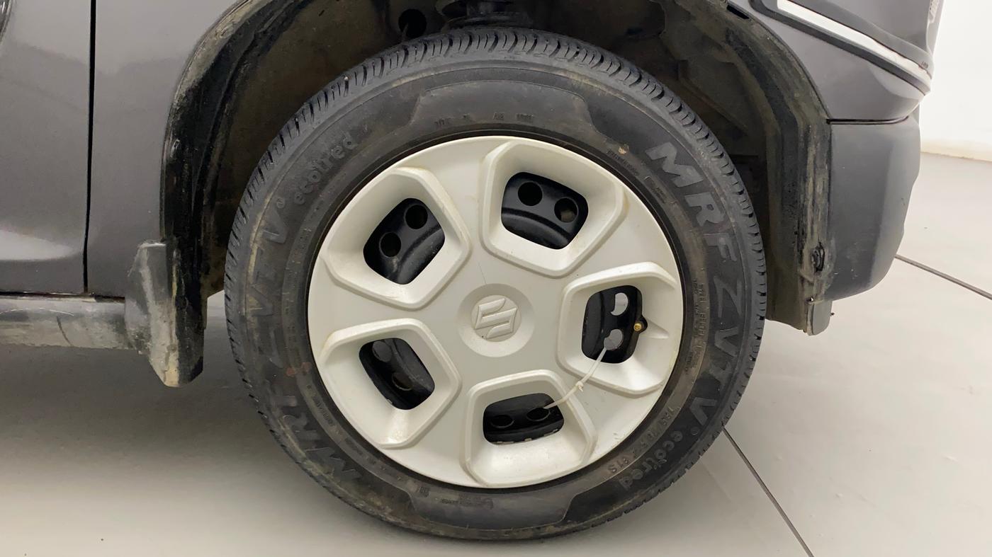 2020 Maruti S PRESSO VXI PLUS AMT, Petrol, Automatic, 40,144 km, Right Front Wheel