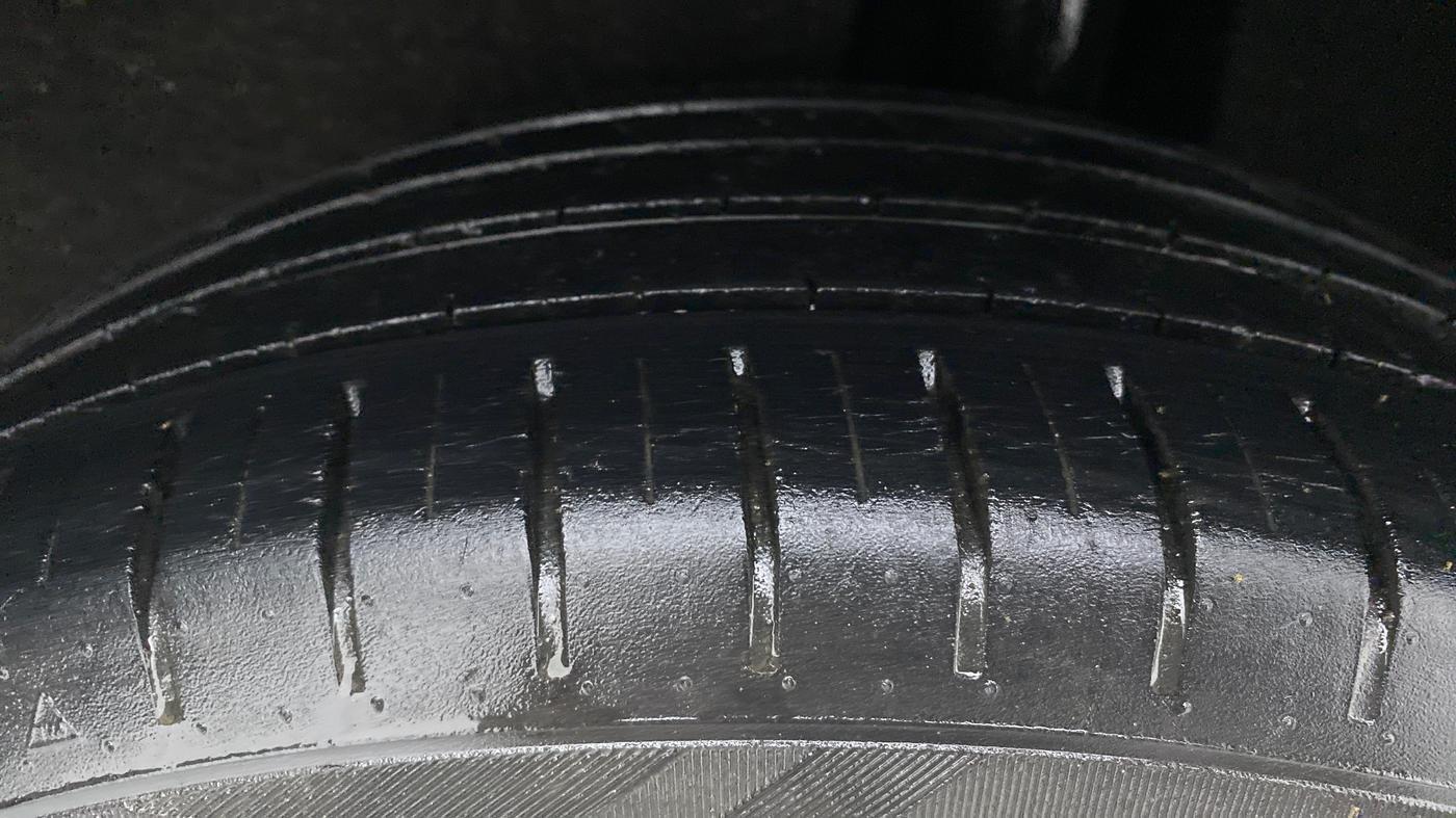 2018 Maruti Baleno ZETA PETROL 1.2, Petrol, Manual, 39,800 km, Left Rear Tyre Tread