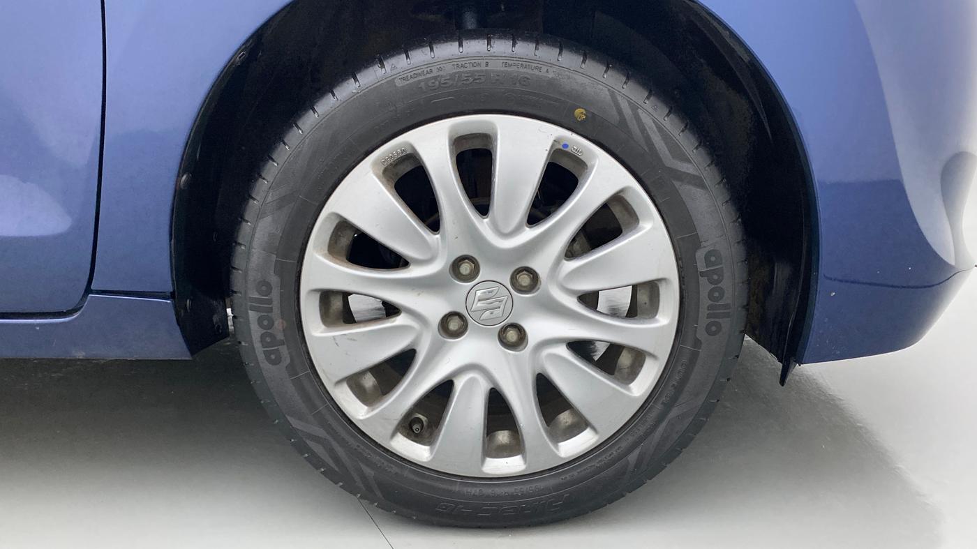2018 Maruti Baleno ZETA PETROL 1.2, Petrol, Manual, 39,800 km, Right Front Wheel