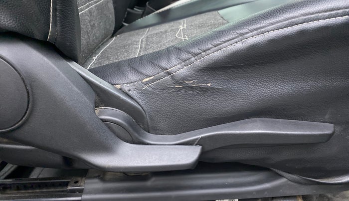 2018 Maruti Baleno ZETA PETROL 1.2, Petrol, Manual, 39,800 km, Driver Side Adjustment Panel